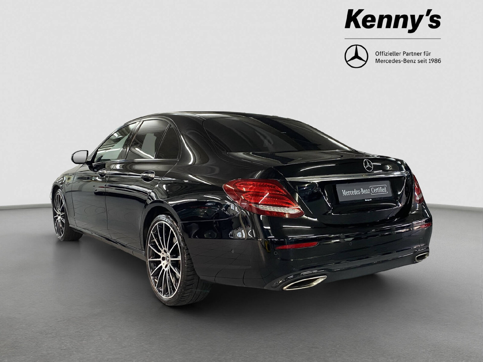 MERCEDES-BENZ E 200 Avantgarde 4MATIC, Benzin, Occasion / Gebraucht, Automatik - 4