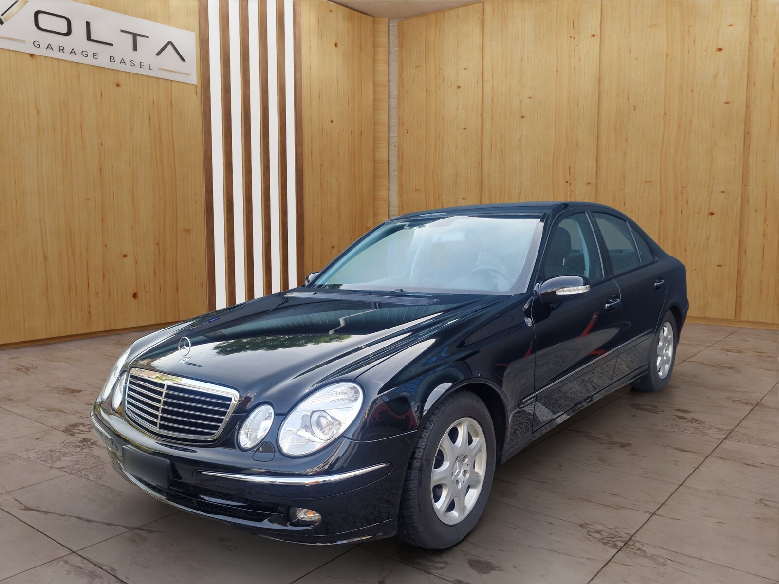 MERCEDES-BENZ E 200 Kompressor Elégance