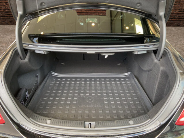 MERCEDES-BENZ E 200 AMG Line 4Matic, Occasion / Utilisé, Automatique - 7