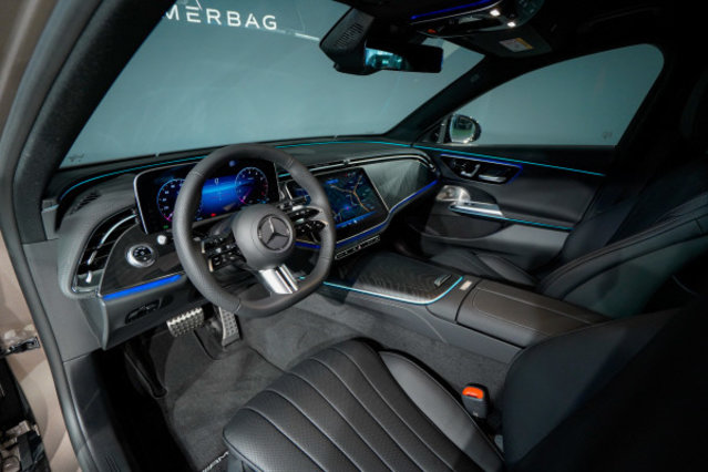 MERCEDES-BENZ E 200 9G-Tronic 4Matic, Mild-Hybrid Benzin/Elektro, Vorführwagen, Automatik - 6