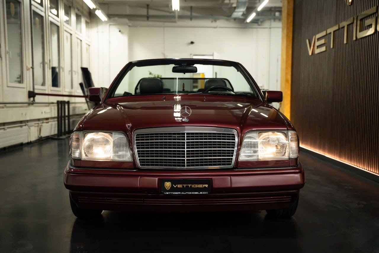 MERCEDES-BENZ E 220 Cabrio, Petrol, Second hand / Used, Automatic - 4