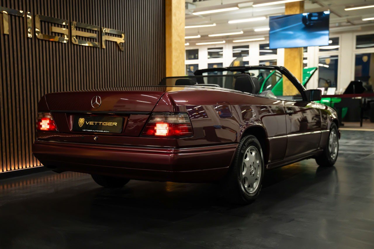 MERCEDES-BENZ E 220 Cabrio, Petrol, Second hand / Used, Automatic - 7