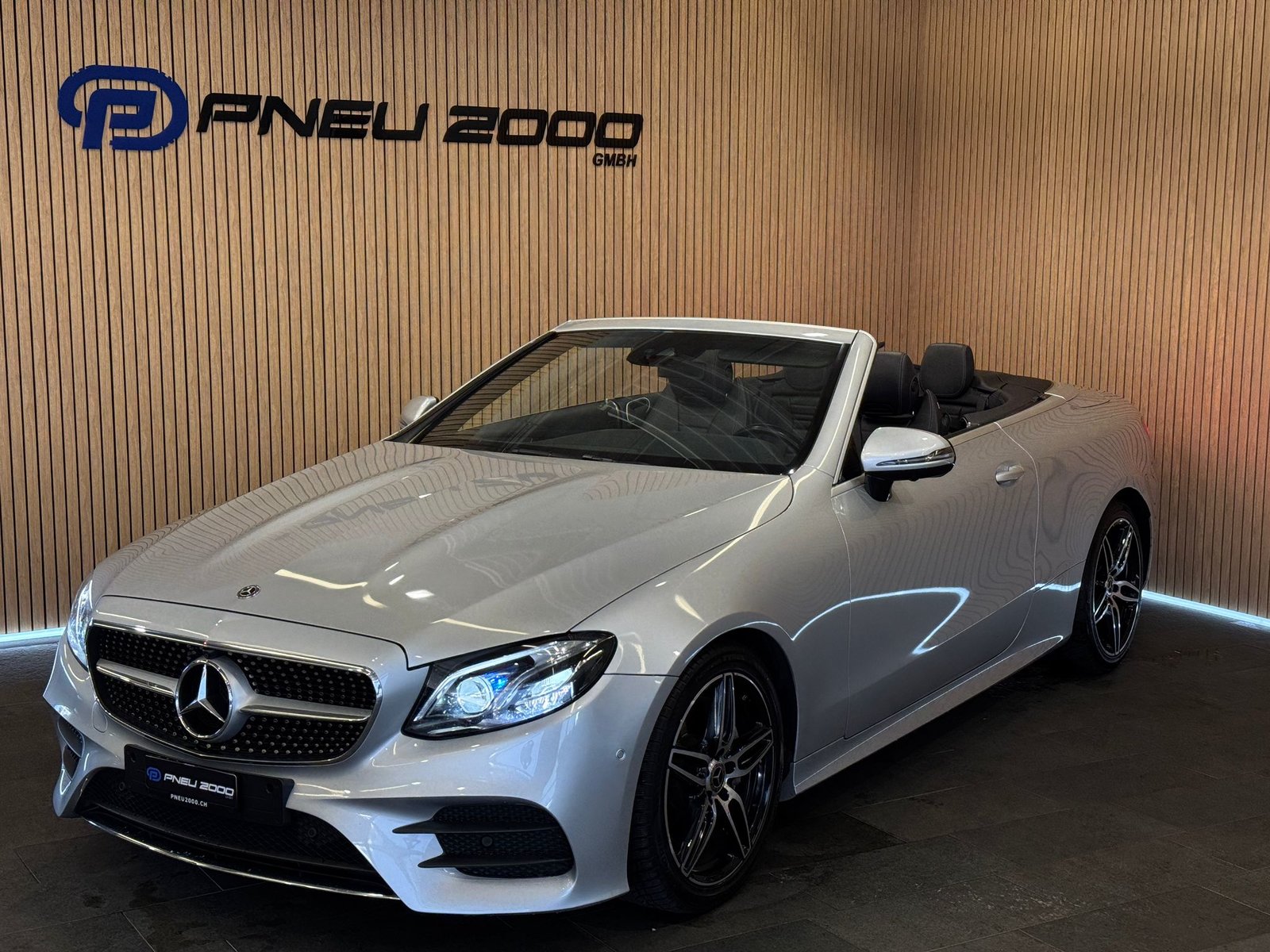 MERCEDES-BENZ E 220 d Cabriolet AMG Line 9G-Tronic