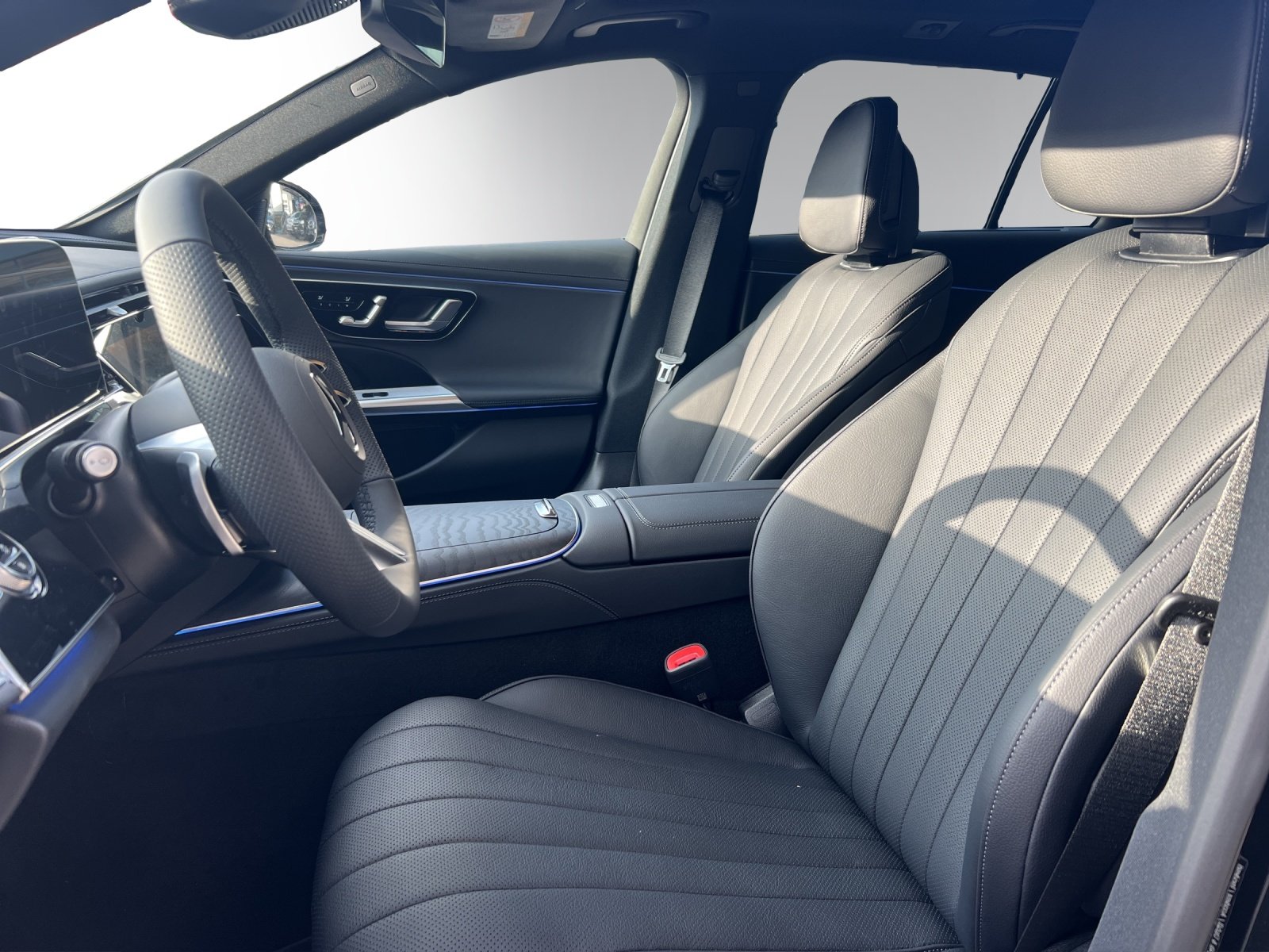 MERCEDES-BENZ E 220 d T 4Matic 9G-Tronic, Mild-Hybrid Diesel/Electric, New car, Automatic - 5