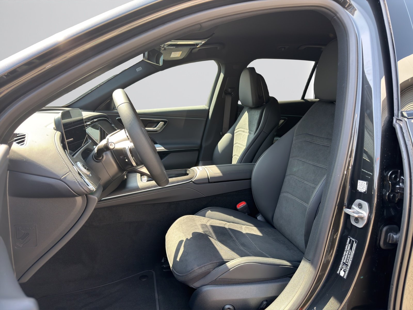 MERCEDES-BENZ E 220 d T 4Matic 9G-Tronic, Mild-Hybrid Diesel/Electric, New car, Automatic - 5