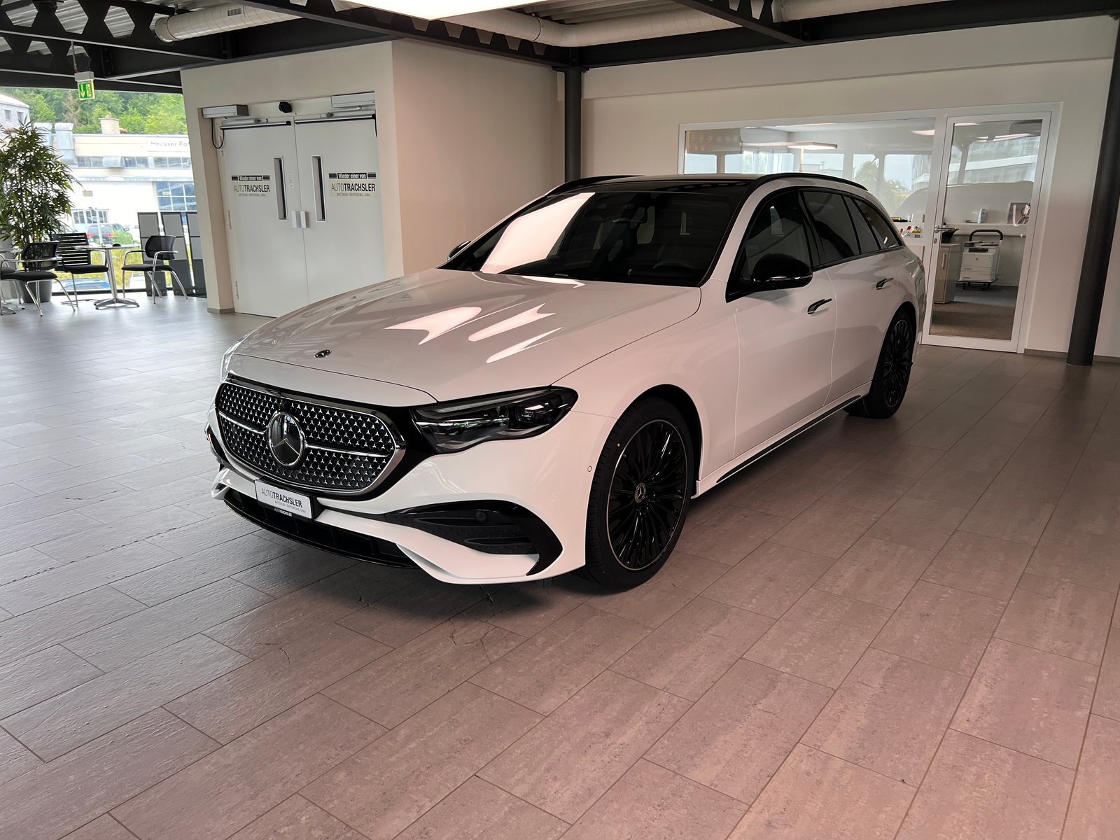 MERCEDES-BENZ E 220 d T 4Matic 9G-Tronic, Mild-Hybrid Diesel/Elektro, Neuwagen, Automatik - 4