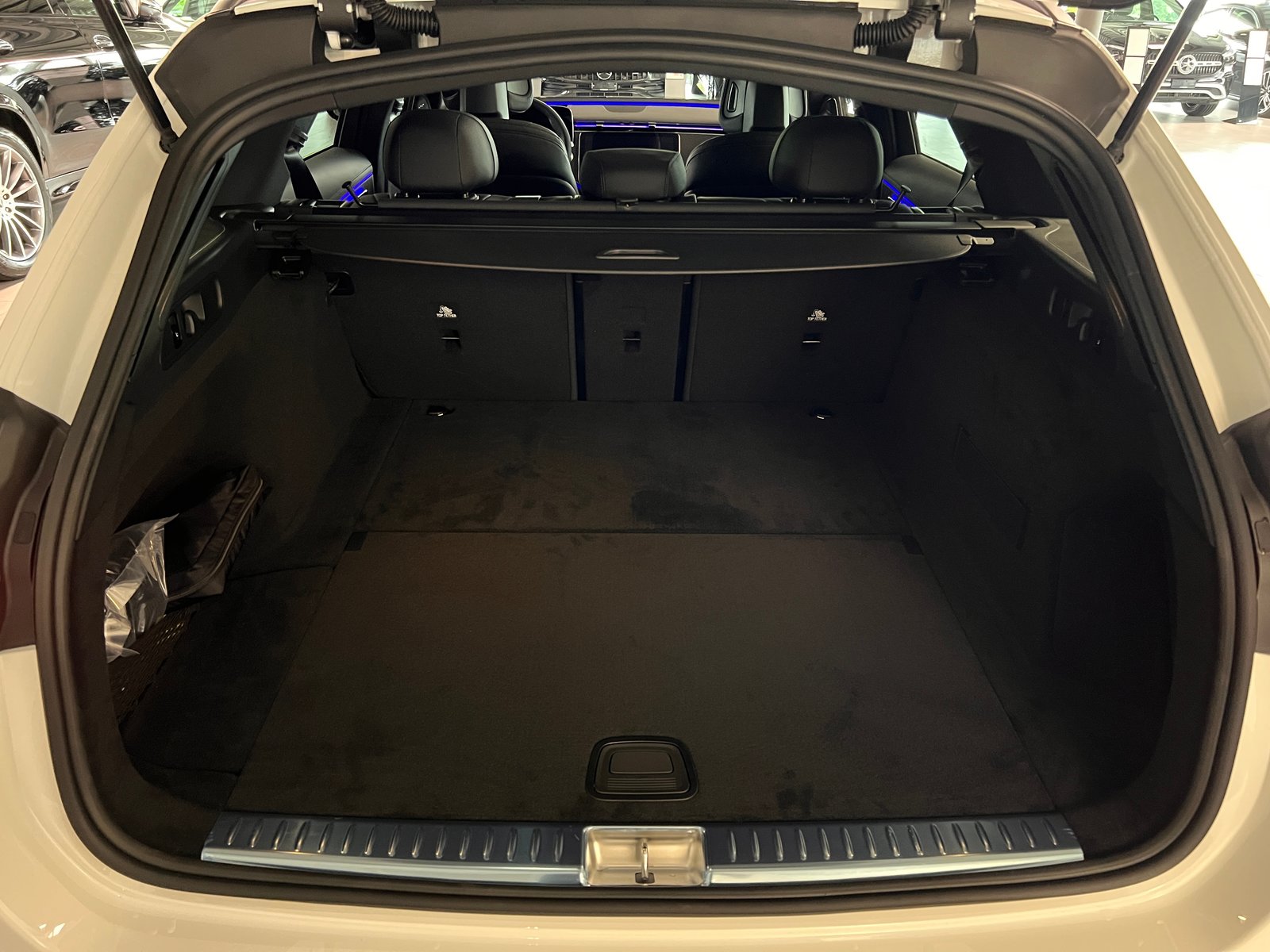 MERCEDES-BENZ E 220 d T 4Matic 9G-Tronic, Mild-Hybrid Diesel/Elektro, Neuwagen, Automatik - 7