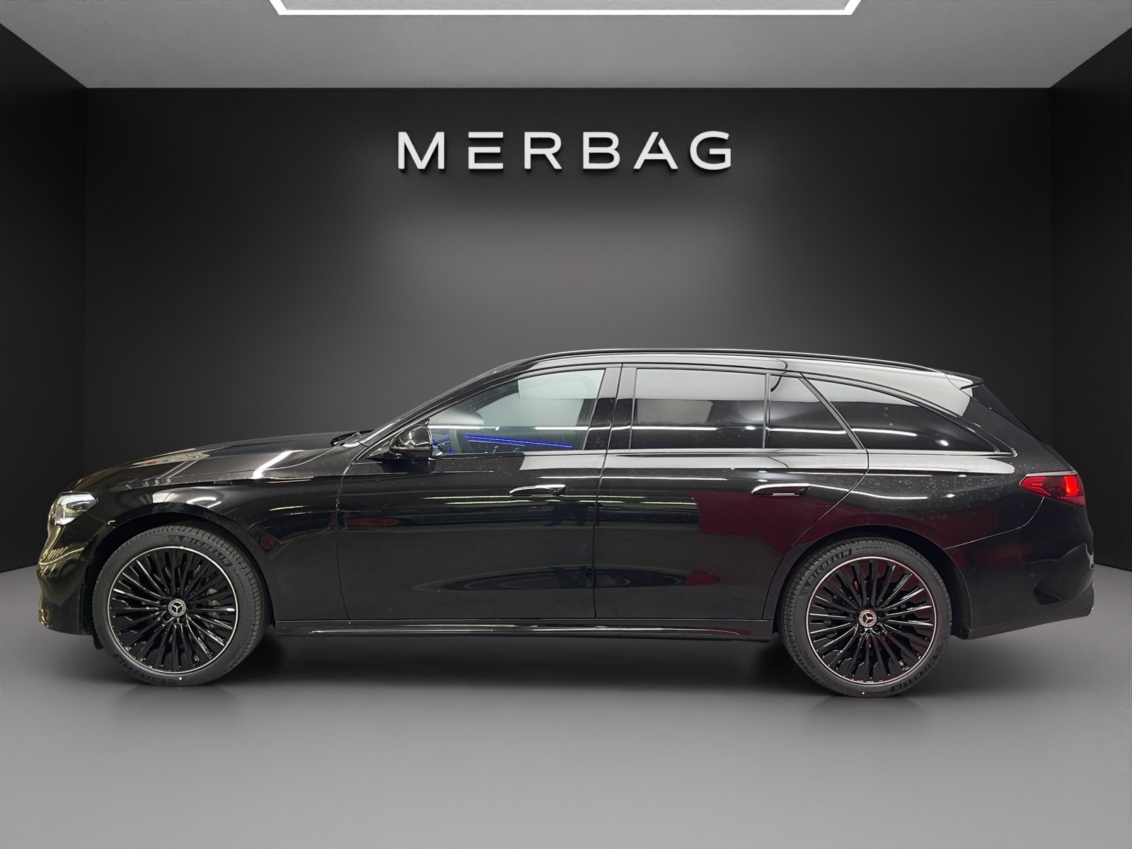 MERCEDES-BENZ E 220 d 4MATIC T-Modell, Hybride Leggero Diesel/Elettrica, Auto nuove, Automatico - 3