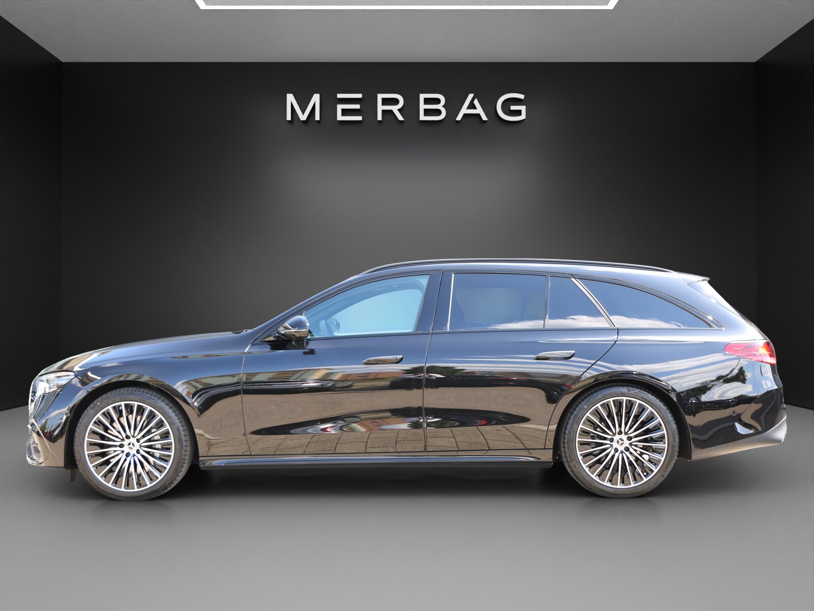 MERCEDES-BENZ E 220 d 4MATIC T-Modell Swiss Star, Hybride Leggero Diesel/Elettrica, Auto nuove, Automatico - 2
