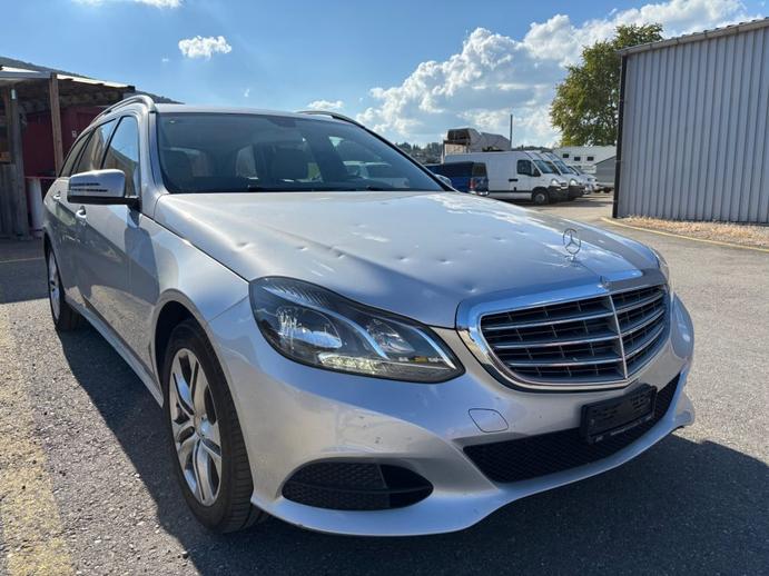 MERCEDES-BENZ E 220 CDI BlueTec Elegance 4m, Diesel, Occasion / Utilisé, Automatique