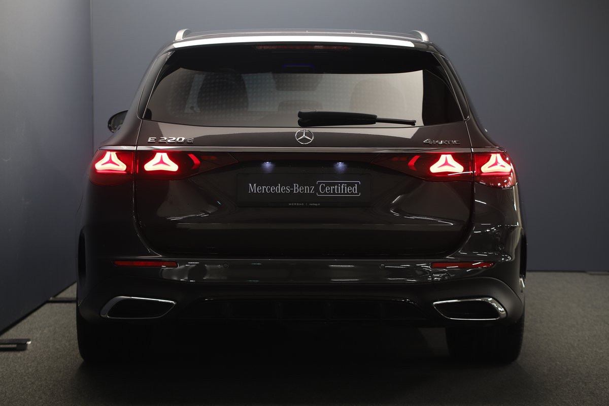 MERCEDES-BENZ E 220 d T 4Matic 9G-Tronic, Hybride Léger Diesel/Électricité, Occasion / Utilisé, Automatique - 7