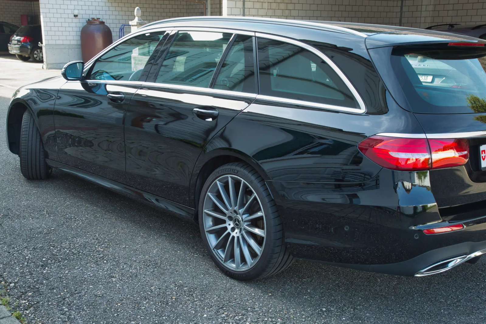 MERCEDES-BENZ E-Klasse S213 Kombi E 220 d Swiss Star AMG Line 4matic, Diesel, Occasion / Utilisé, Automatique - 4