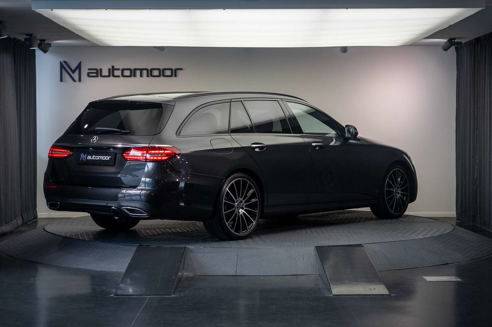 MERCEDES-BENZ E 220 d T 4Matic AMG Line 9G-Tronic *AHK* *Panorama* *Burmes, Diesel, Occasioni / Usate, Automatico - 5