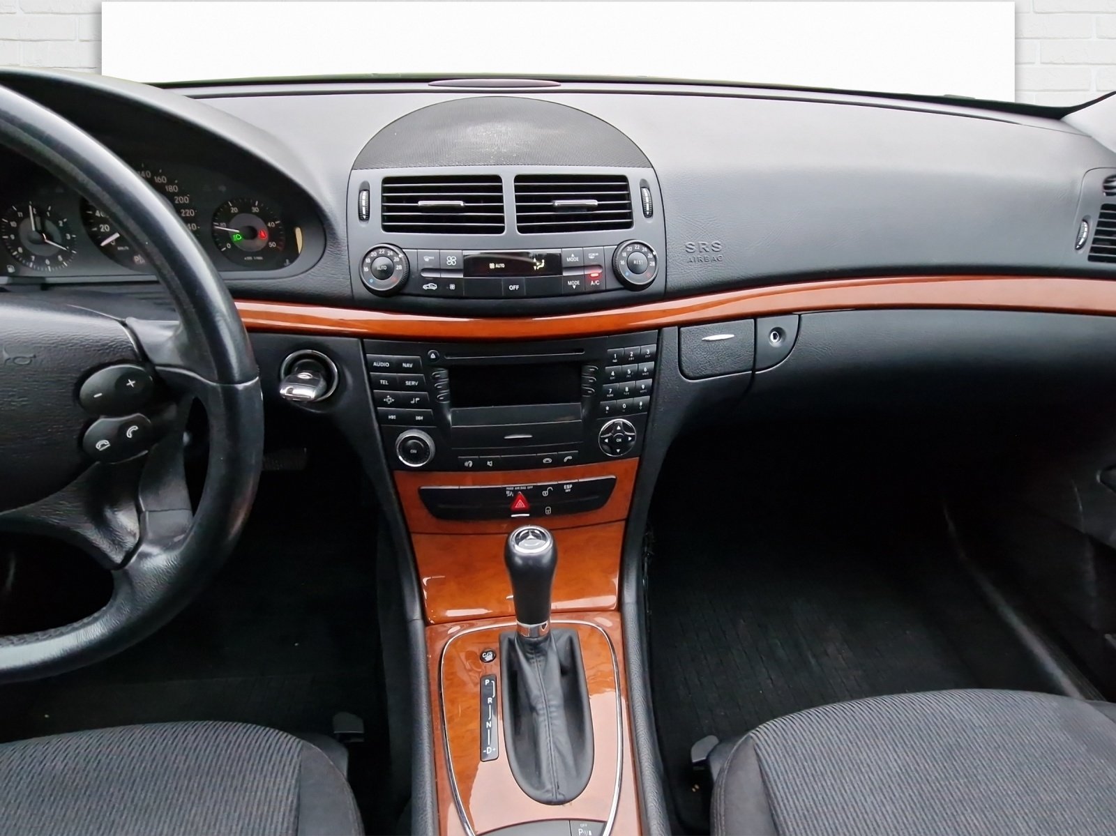 MERCEDES-BENZ E 220 CDI T, Diesel, Occasion / Gebraucht, Automatik - 7