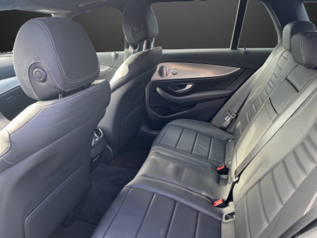 MERCEDES-BENZ E 220 d AMG Line 4Matic, Diesel, Second hand / Used, Automatic - 7