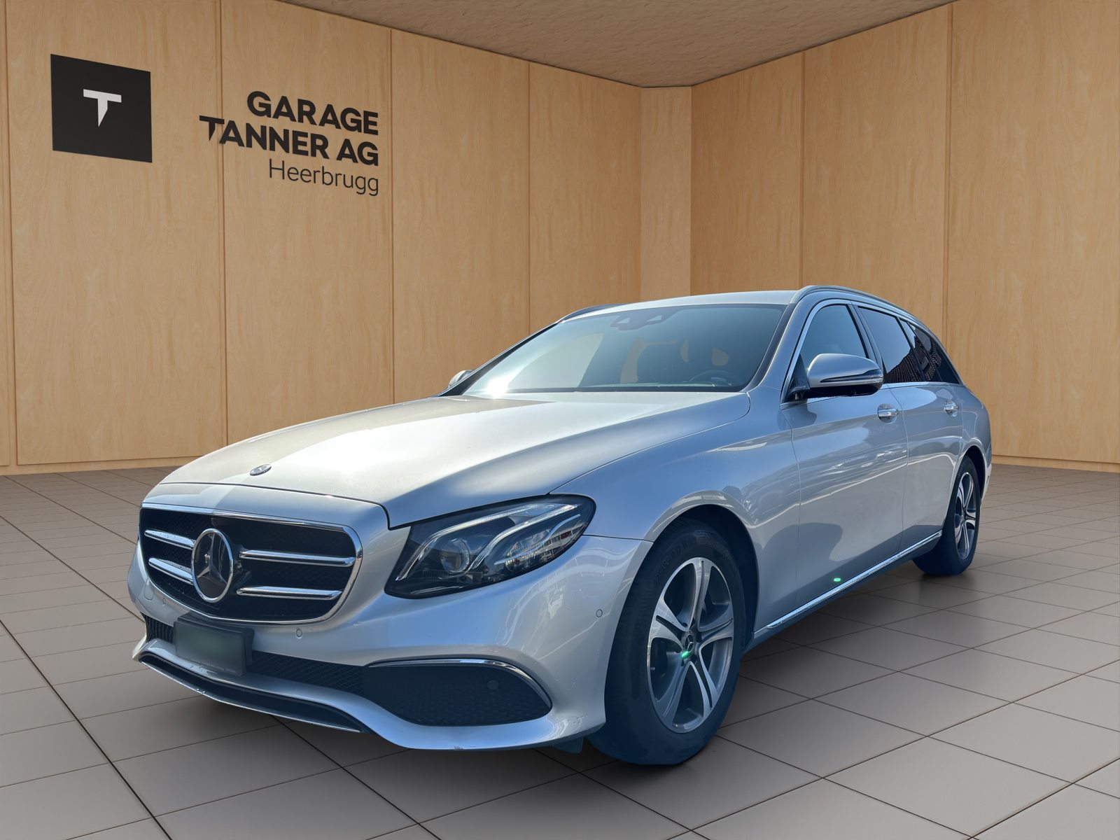 MERCEDES-BENZ E 220 d 4Matic