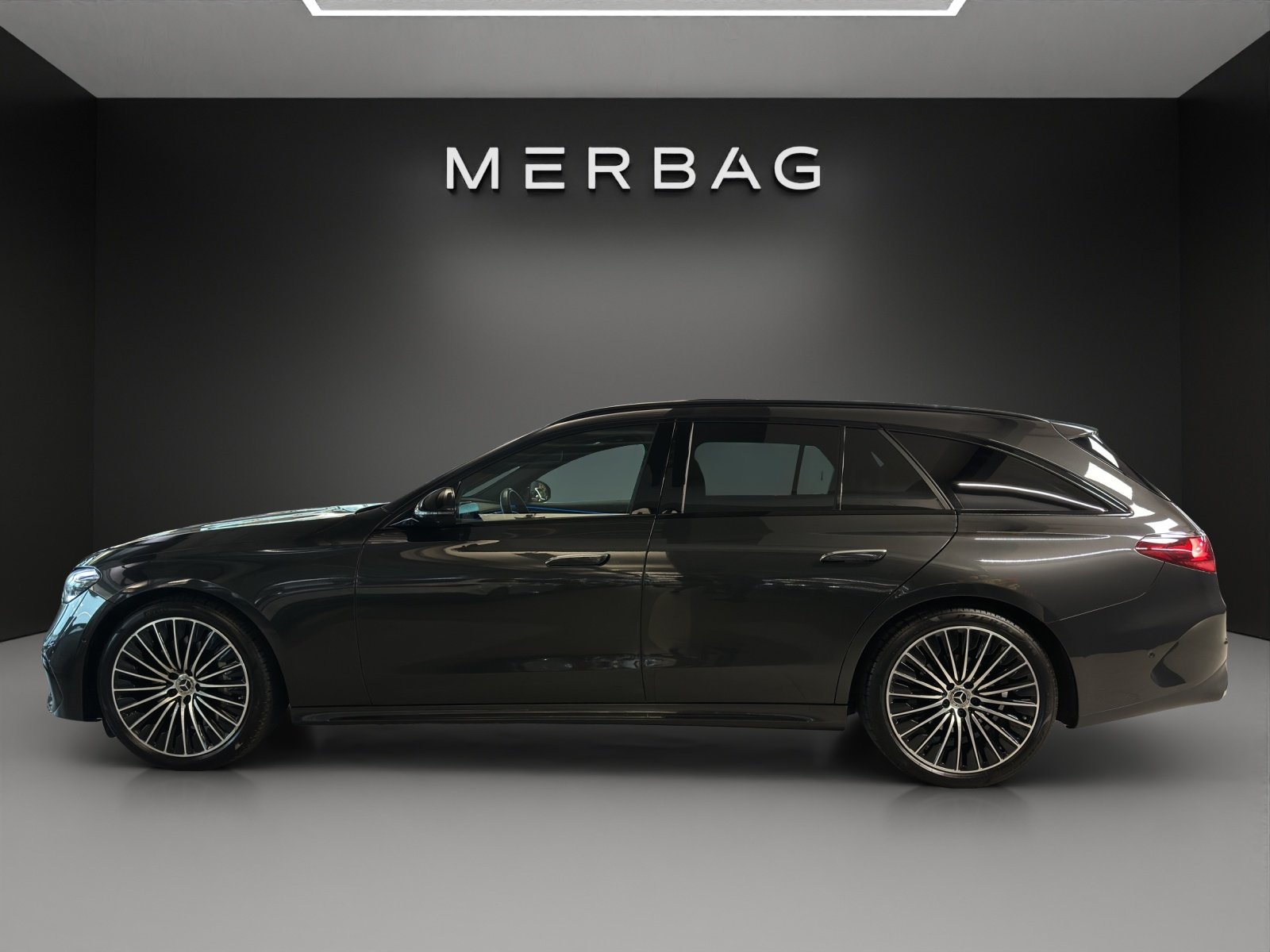 MERCEDES-BENZ E 220 d T 4M 9G-Tronic, Mild-Hybrid Diesel/Electric, Second hand / Used, Automatic - 3