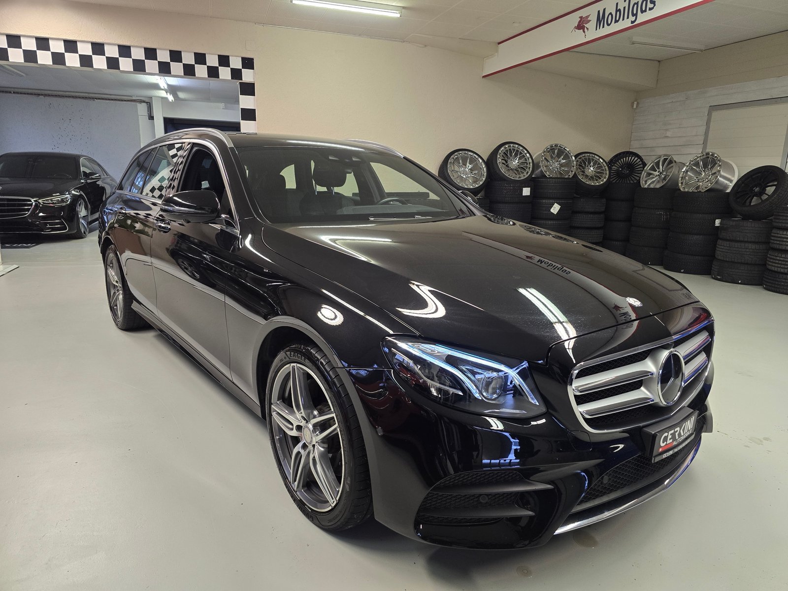 MERCEDES-BENZ E 220 d AMG Line 9G-Tronic, Diesel, Occasioni / Usate, Automatico - 3