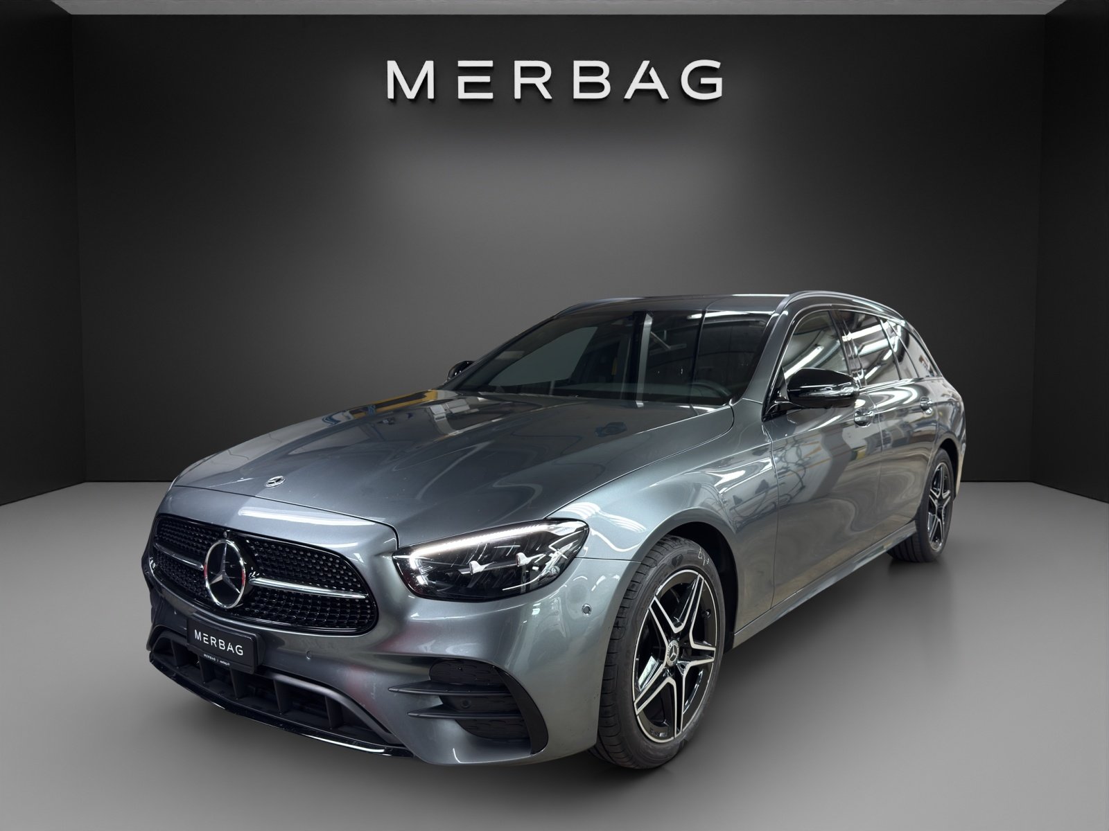 MERCEDES-BENZ E 220 d T 4M Swiss Star