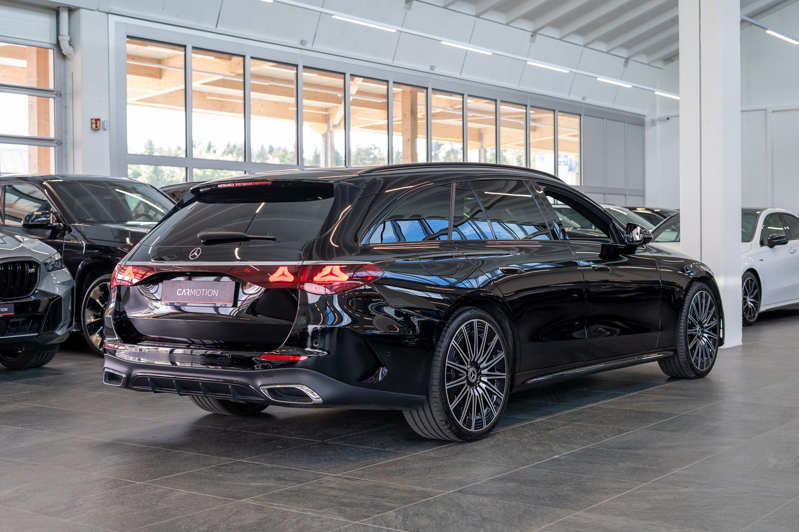 MERCEDES-BENZ E 220 d AMG Line Kombi / Facelift / Rückfahrk, Diesel, Occasioni / Usate, Automatico - 4