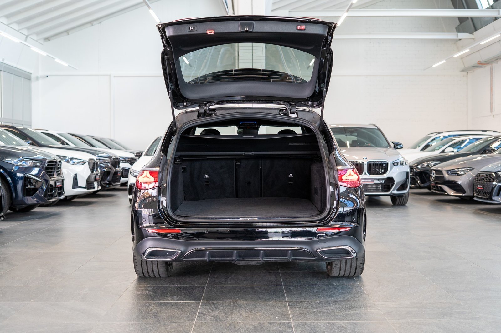 MERCEDES-BENZ E 220 d AMG Line Kombi / Facelift / Rückfahrk, Diesel, Occasioni / Usate, Automatico - 7