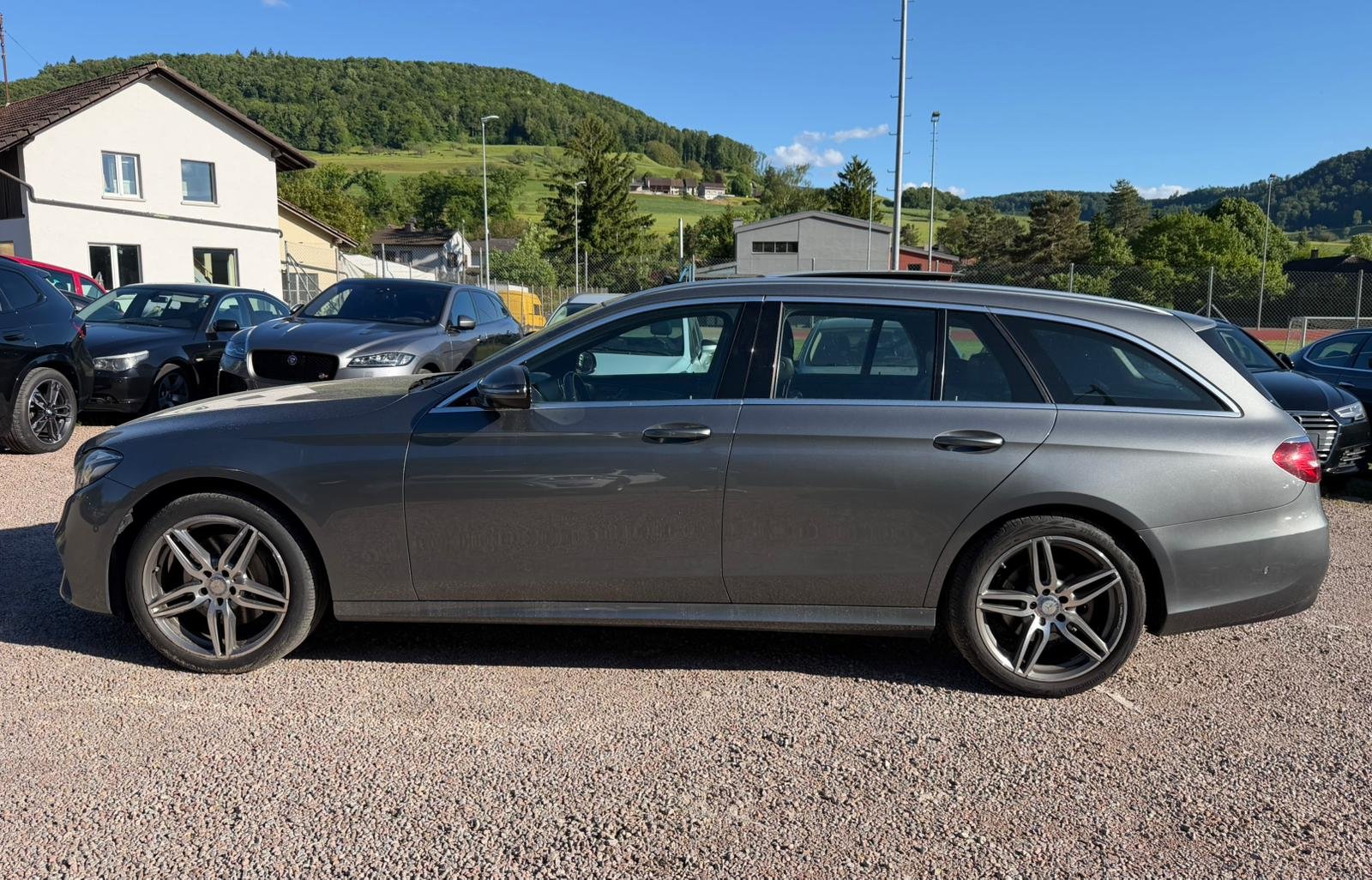 MERCEDES-BENZ E 220 d AMG Line 9G-Tronic, Diesel, Occasioni / Usate, Automatico - 2