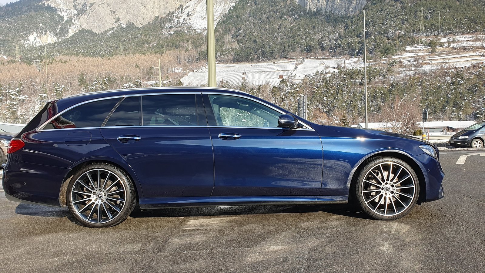 MERCEDES-BENZ E 220 d Swiss Star AMG Line 4Matic 9G-Tronic, Diesel, Occasion / Gebraucht, Automatik - 3