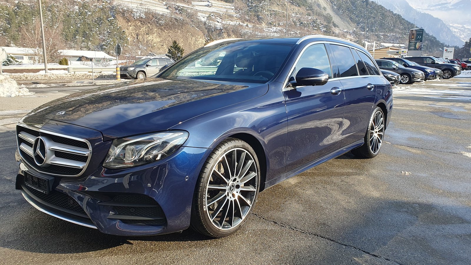 MERCEDES-BENZ E 220 d Swiss Star AMG Line 4Matic 9G-Tronic, Diesel, Occasion / Gebraucht, Automatik - 7
