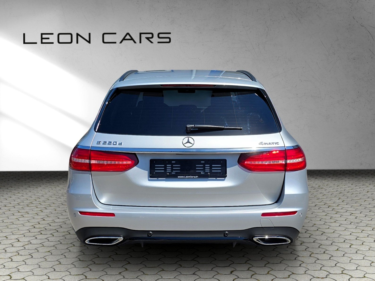 MERCEDES-BENZ E 220 d T 4Matic AMG Line 9G-Tronic mit AHK, Diesel, Second hand / Used, Automatic - 6