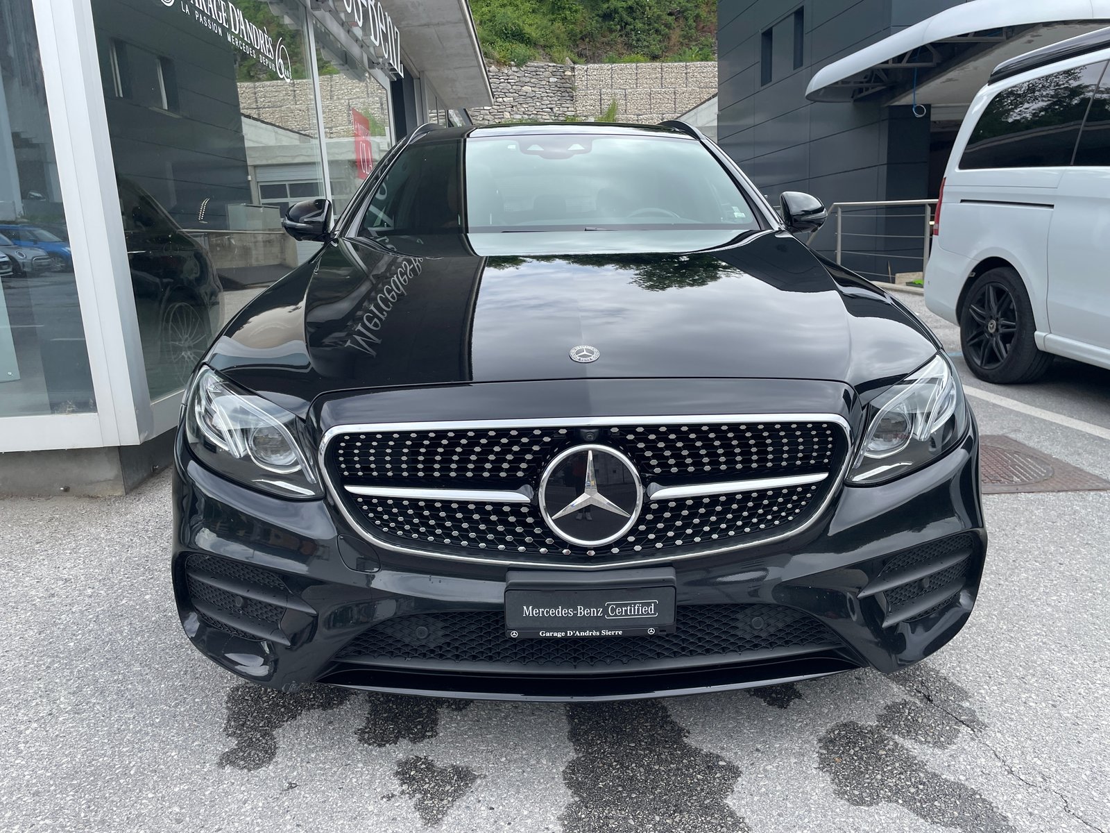 MERCEDES-BENZ E 220 d Swiss Star AMG Line 4Matic 9G-Tronic, Diesel, Occasion / Utilisé, Automatique - 2