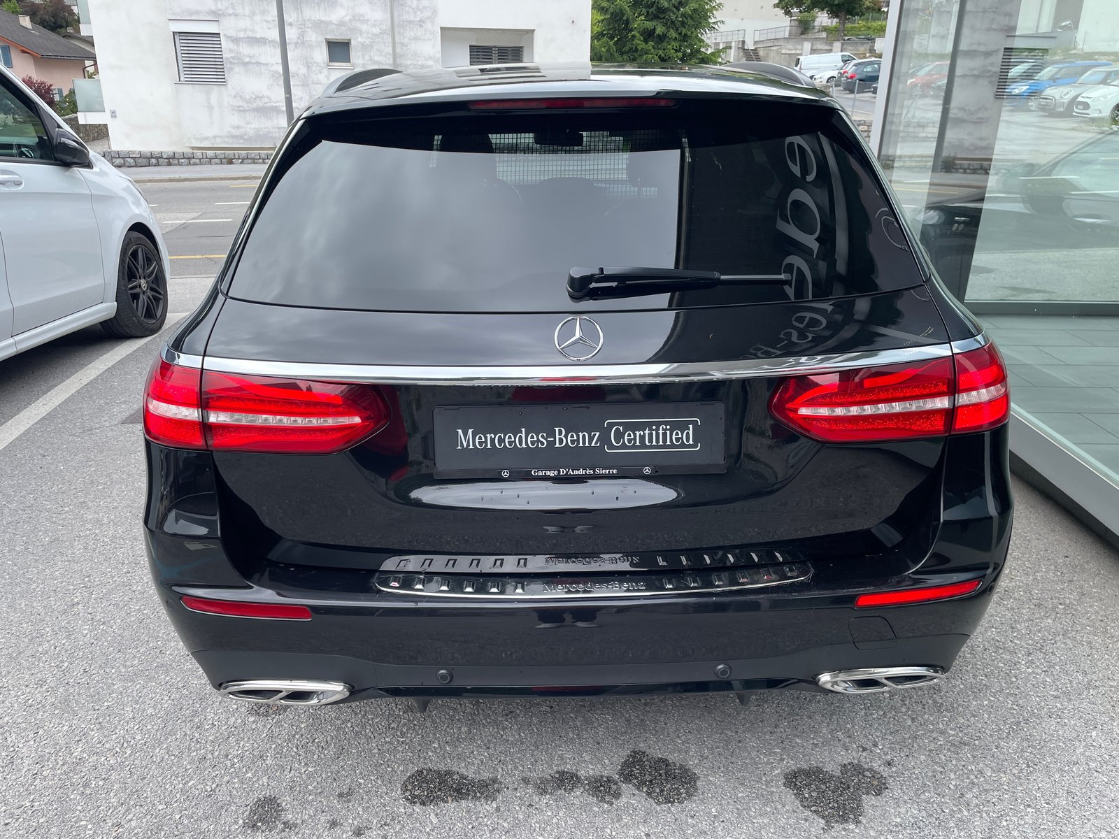 MERCEDES-BENZ E 220 d Swiss Star AMG Line 4Matic 9G-Tronic, Diesel, Occasion / Utilisé, Automatique - 5