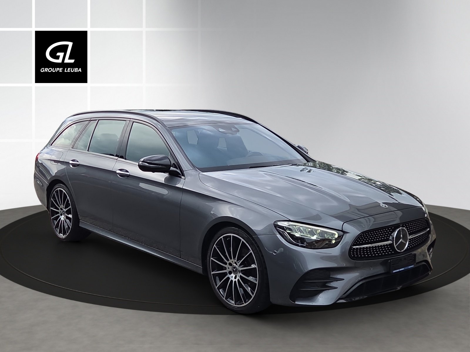 MERCEDES-BENZ E 220 d T AMG Line 9G-Tronic