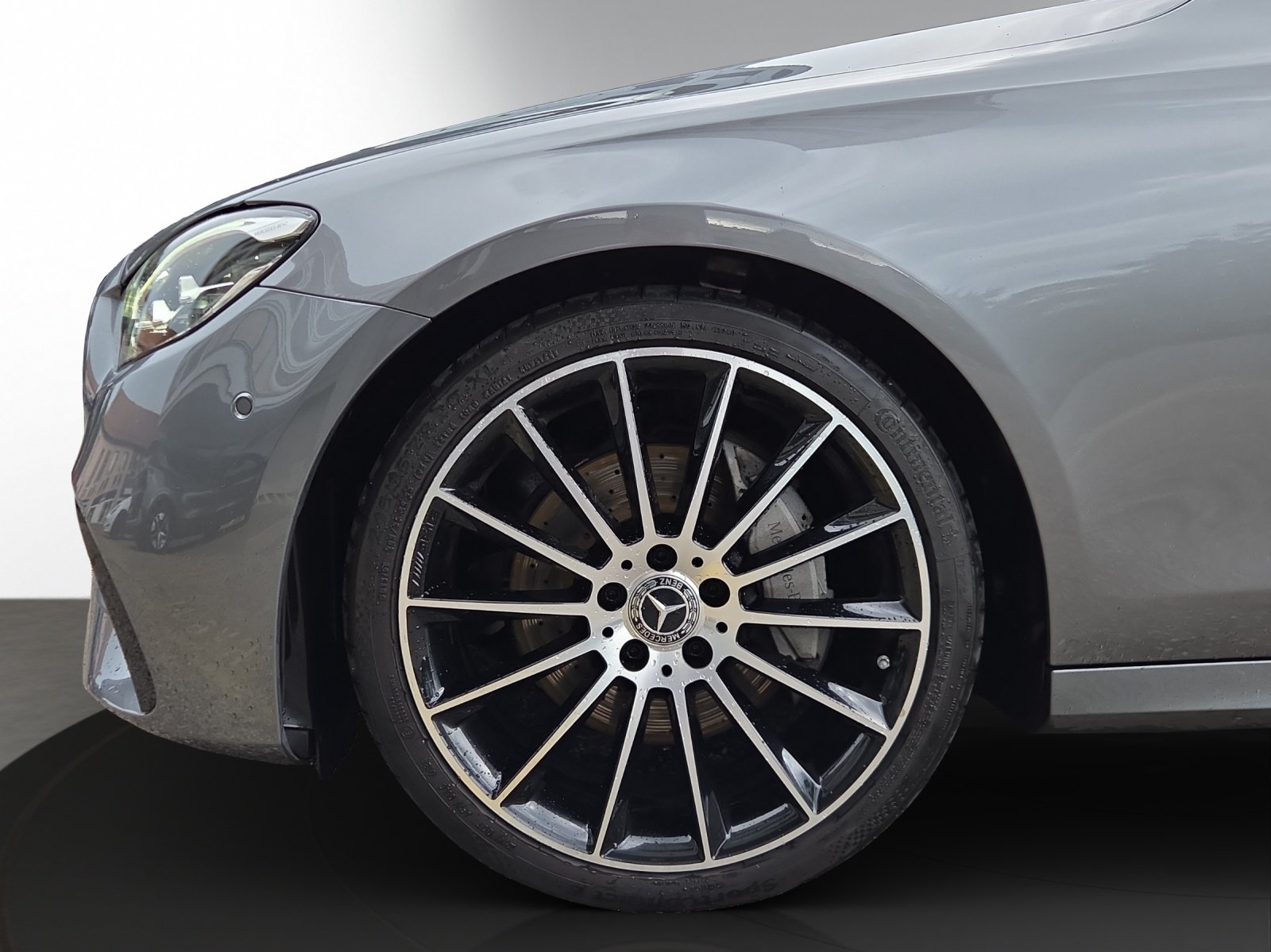 MERCEDES-BENZ E 220 d T AMG Line 9G-Tronic, Diesel, Occasion / Utilisé, Automatique - 4
