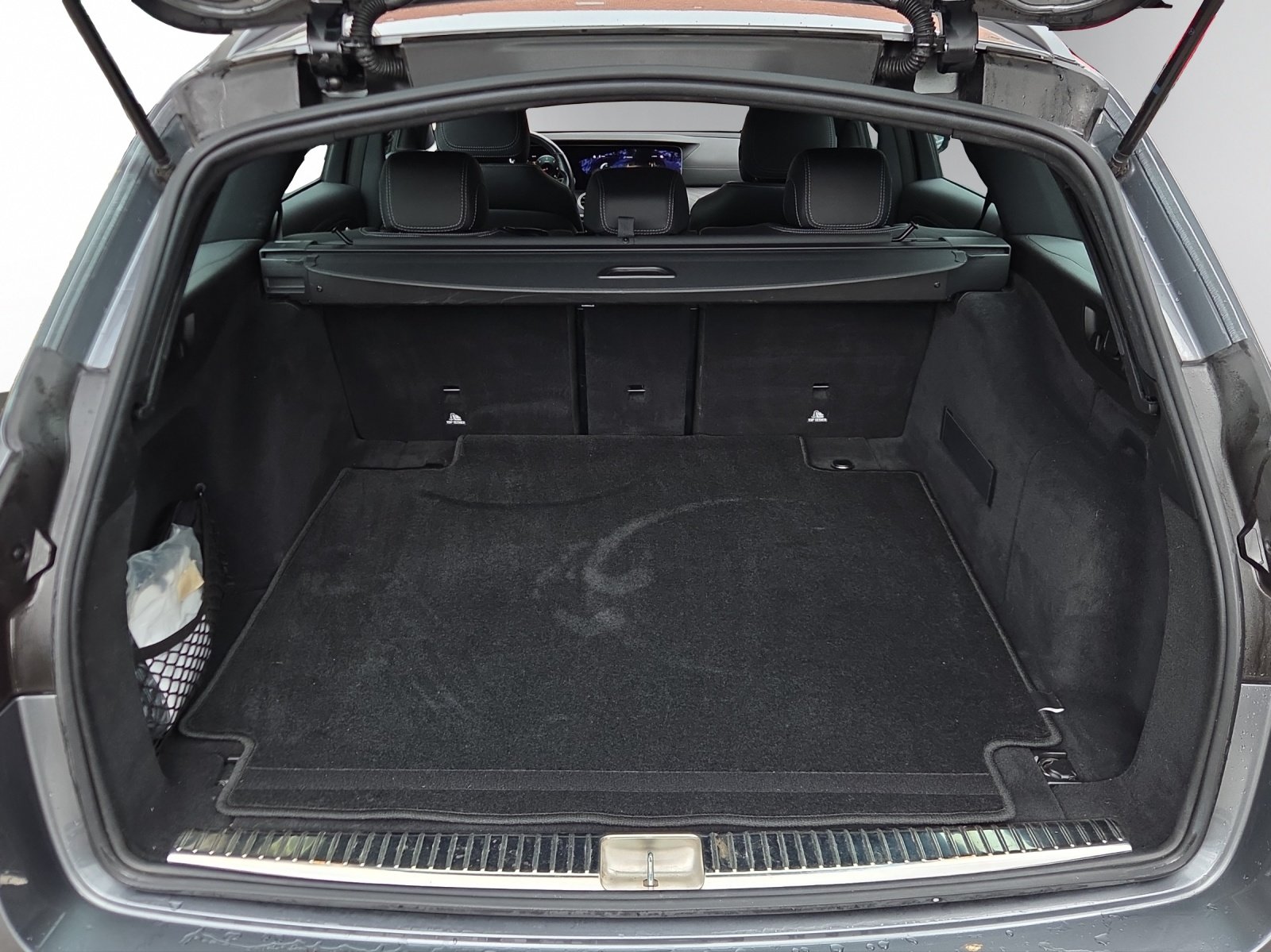 MERCEDES-BENZ E 220 d T AMG Line 9G-Tronic, Diesel, Occasion / Utilisé, Automatique - 7