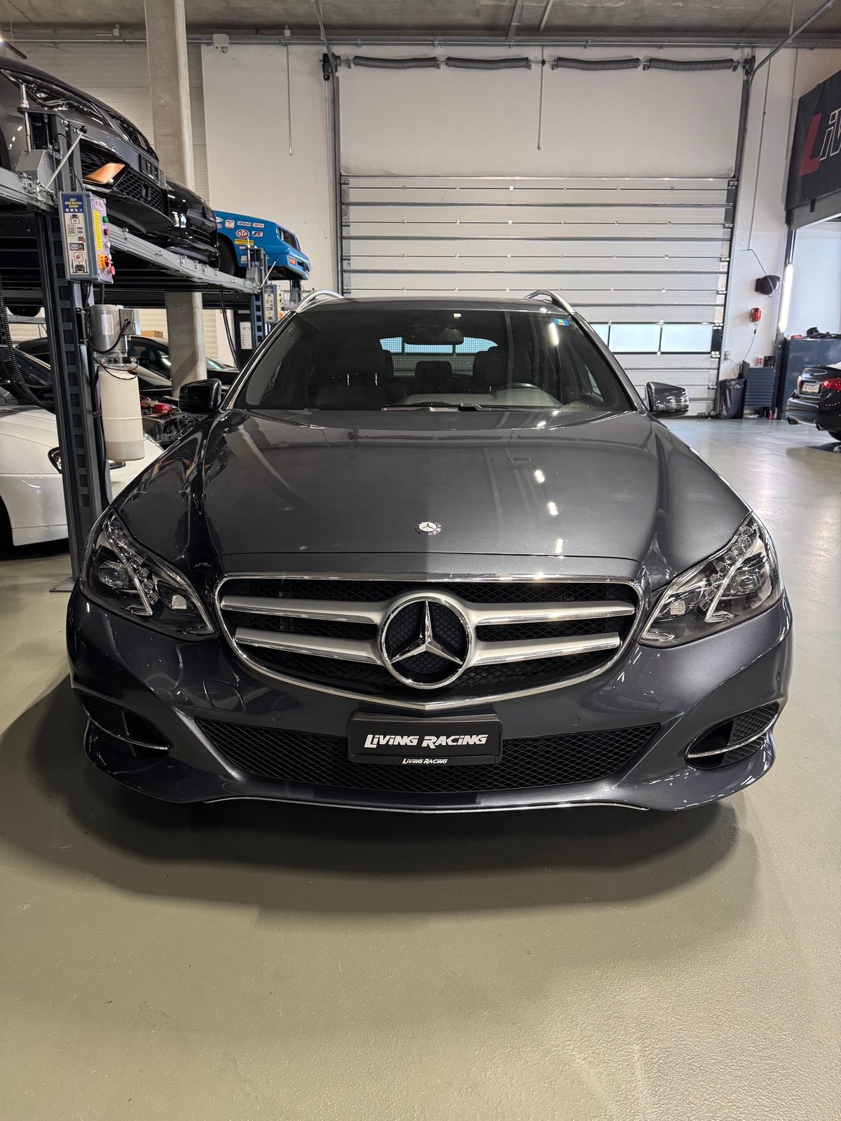 MERCEDES-BENZ E 220 CDI Avantgarde 7G-Tronic, Diesel, Occasion / Gebraucht, Automatik - 5