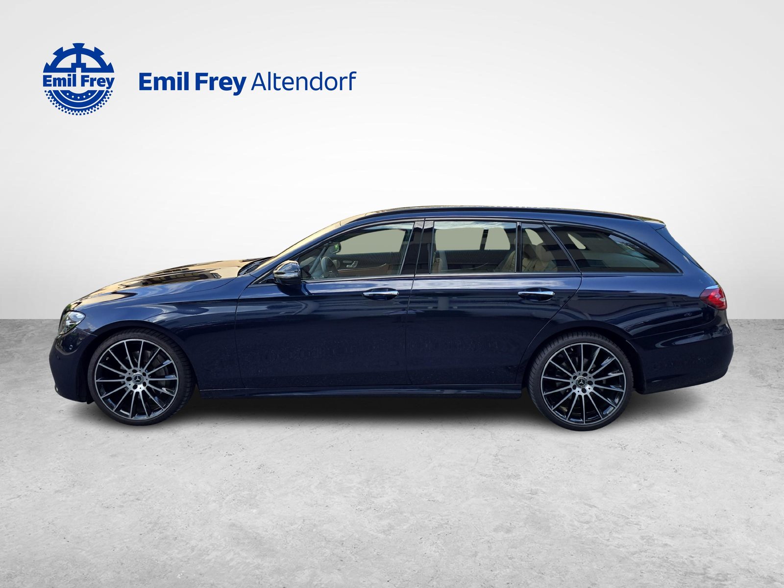 MERCEDES-BENZ E 220 d AMG Line 4matic Kombi, Diesel, Occasion / Gebraucht, Automatik - 2