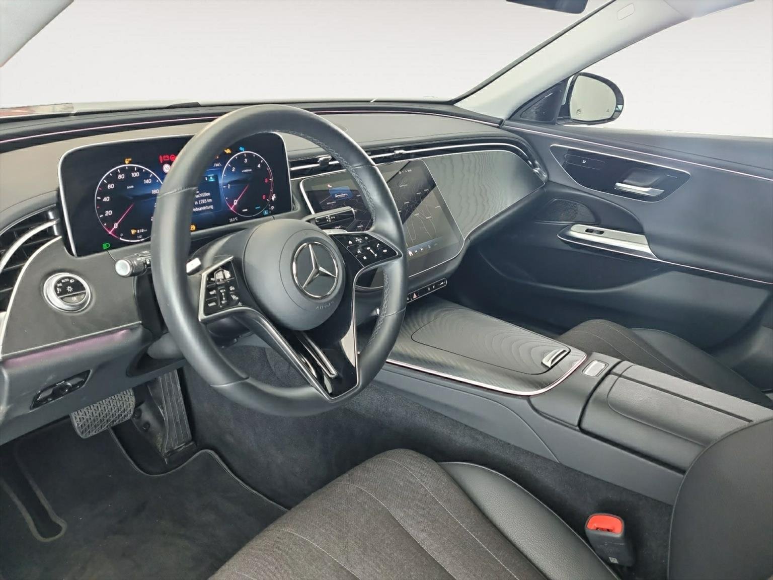 MERCEDES-BENZ E 220d SW Avantgarde Sport getönte Scheiben, Mild-Hybrid Diesel/Electric, Second hand / Used, Automatic - 5