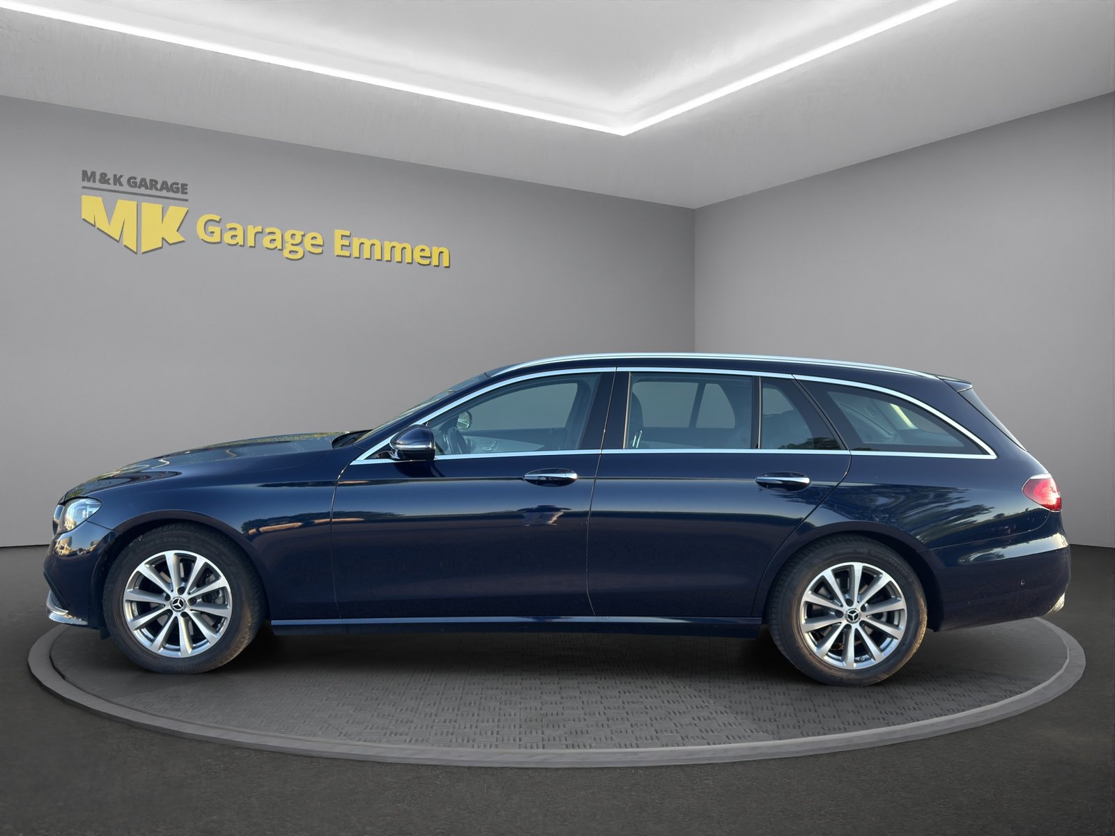 MERCEDES-BENZ E 220 d T 4Matic 9G-Tronic, Diesel, Second hand / Used, Automatic - 2