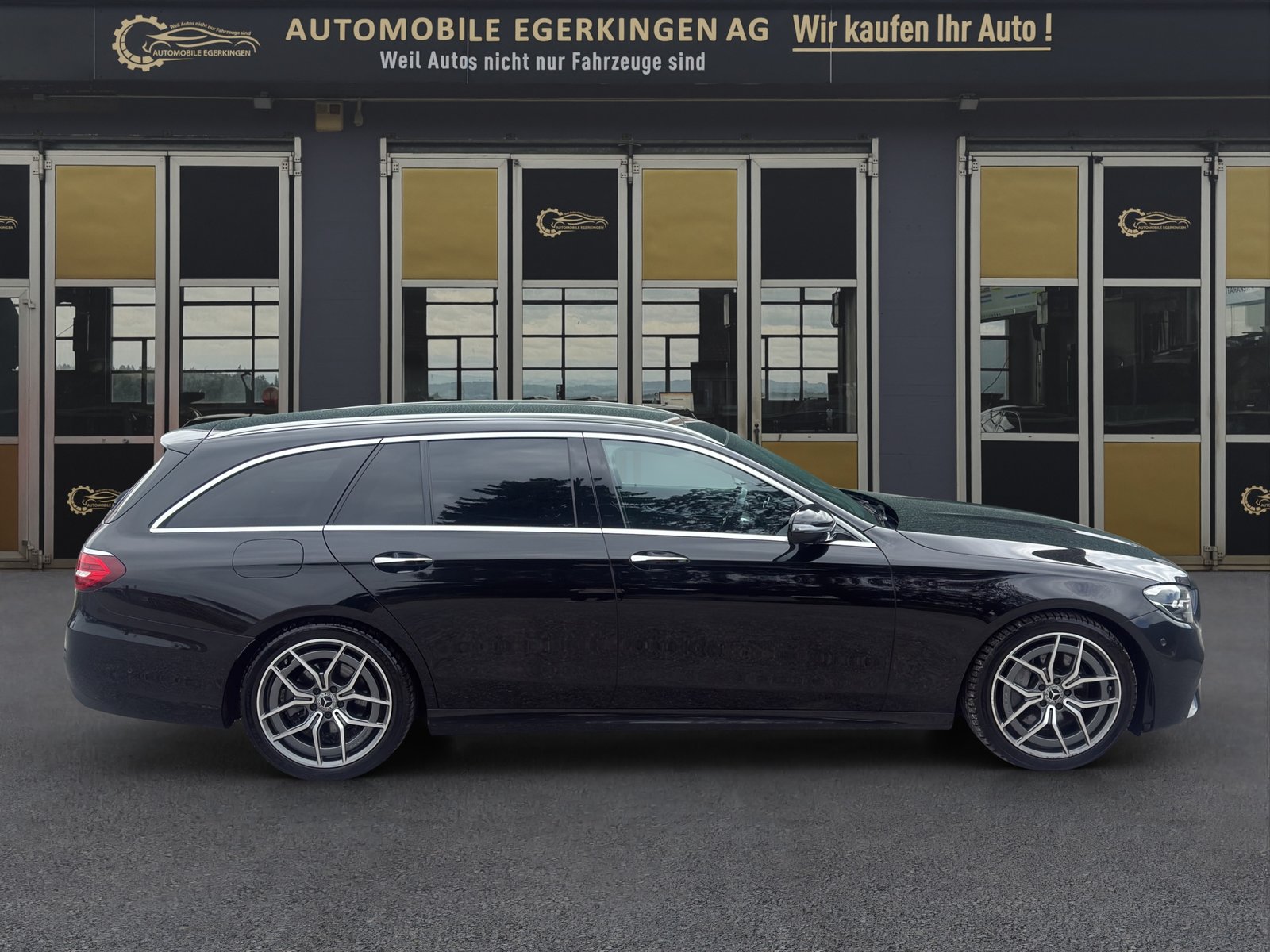 MERCEDES-BENZ E 220 d AMG Line 4matic Kombi, Hybride Léger Diesel/Électricité, Occasion / Utilisé, Automatique - 4