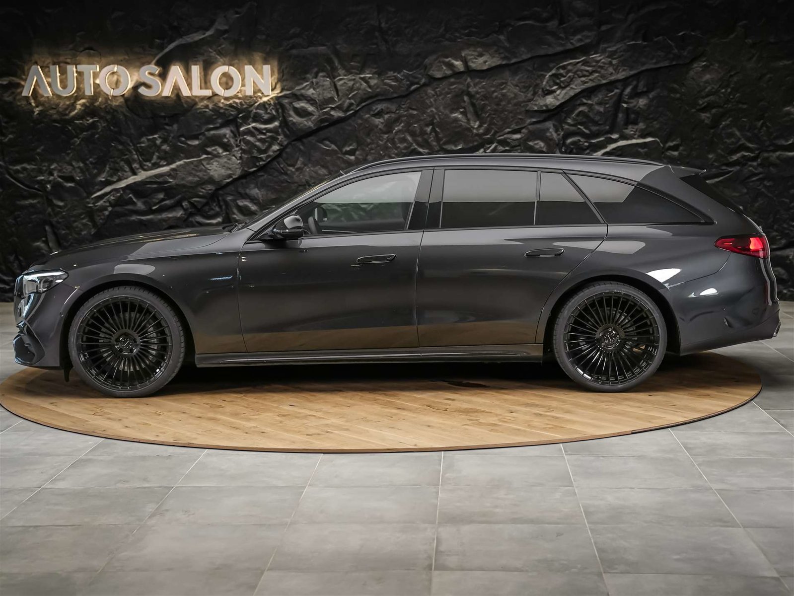 MERCEDES-BENZ E 220 d AMG Line 4matic Kombi *Werksgarantie*2, Diesel, Occasion / Utilisé, Automatique - 3
