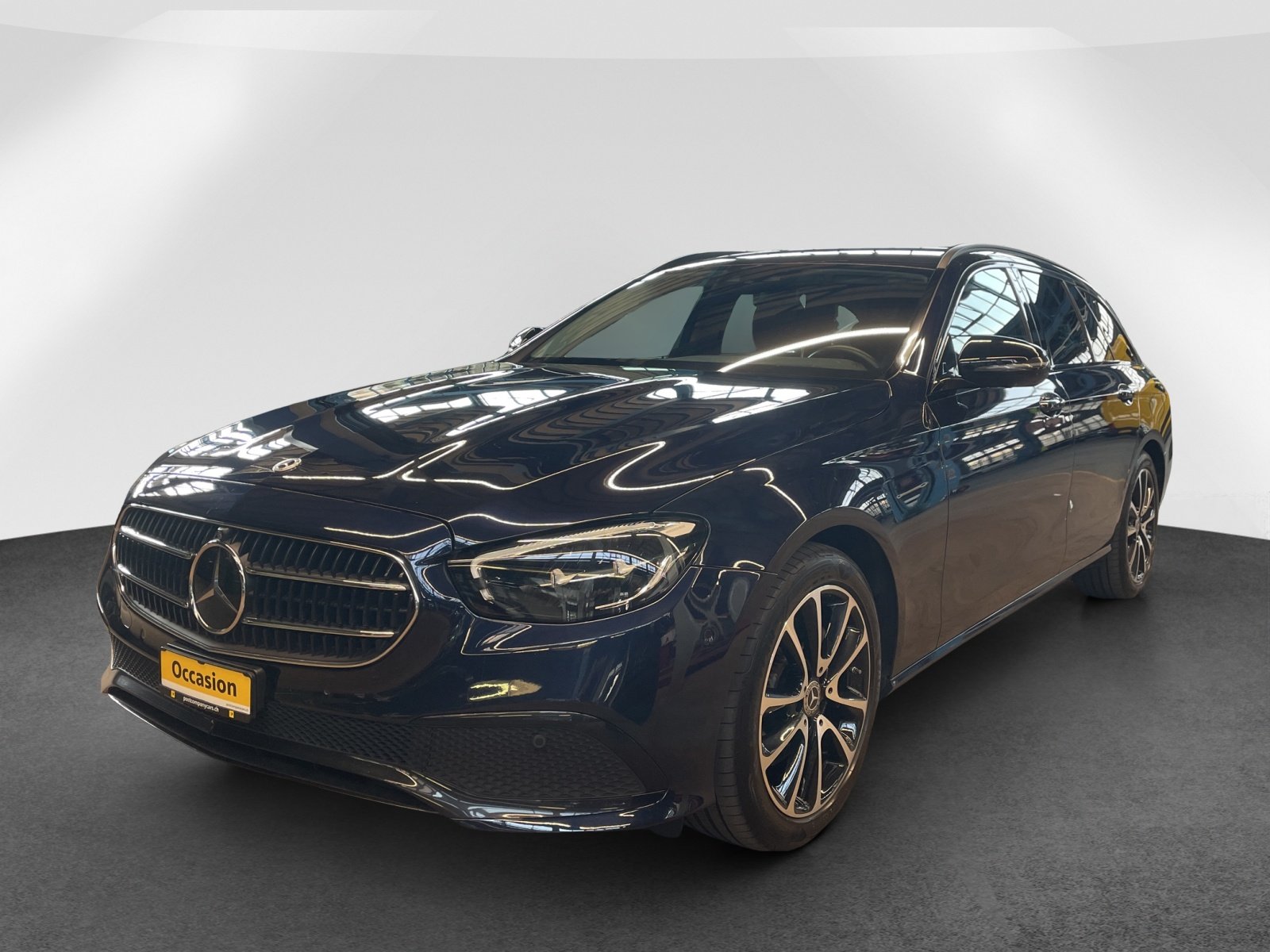 MERCEDES-BENZ E 220 d Avantgarde 4matic Kombi, Mild-Hybrid Diesel/Elektro, Occasion / Gebraucht, Automatik - 3