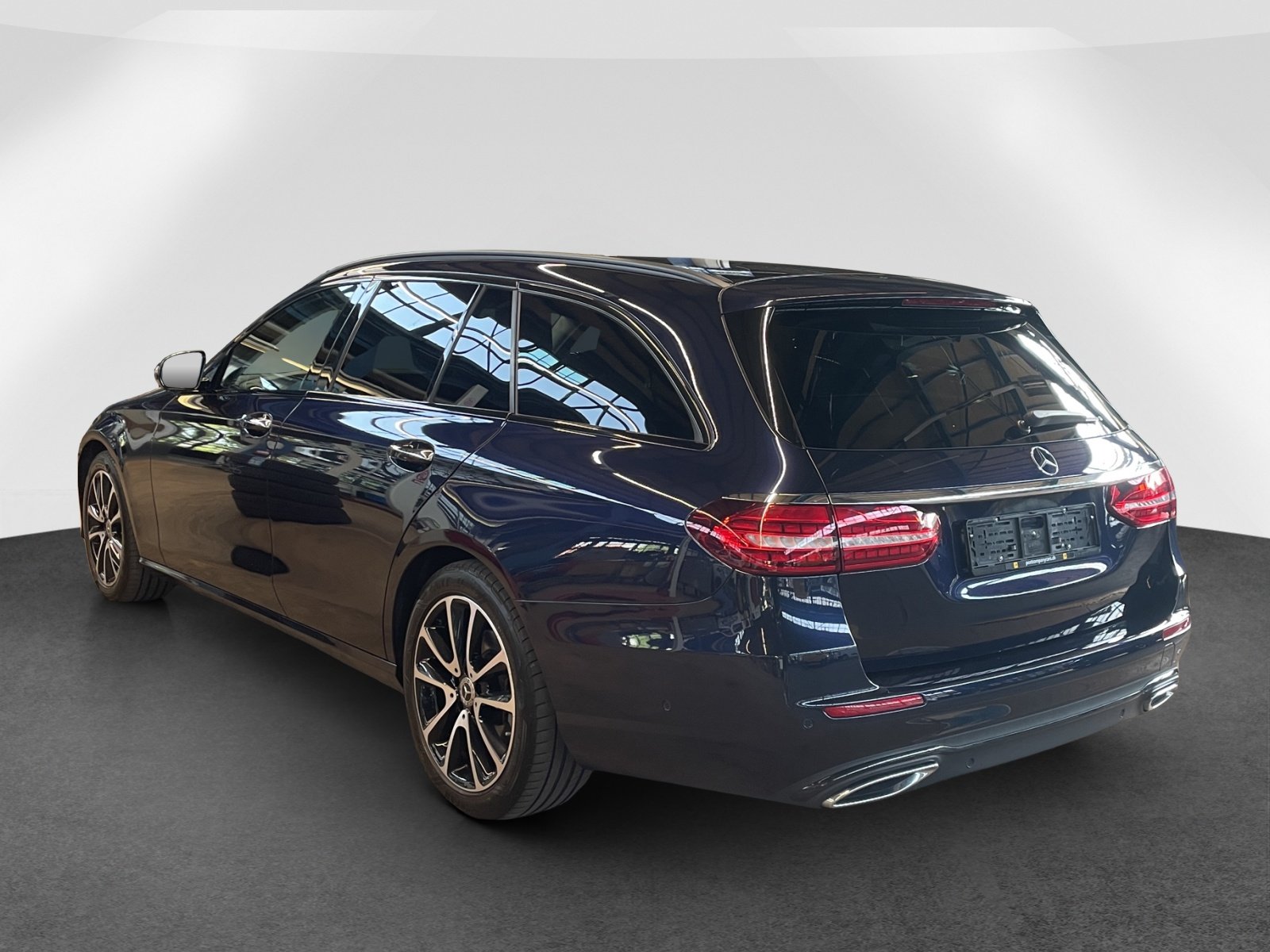 MERCEDES-BENZ E 220 d Avantgarde 4matic Kombi, Mild-Hybrid Diesel/Elektro, Occasion / Gebraucht, Automatik - 4