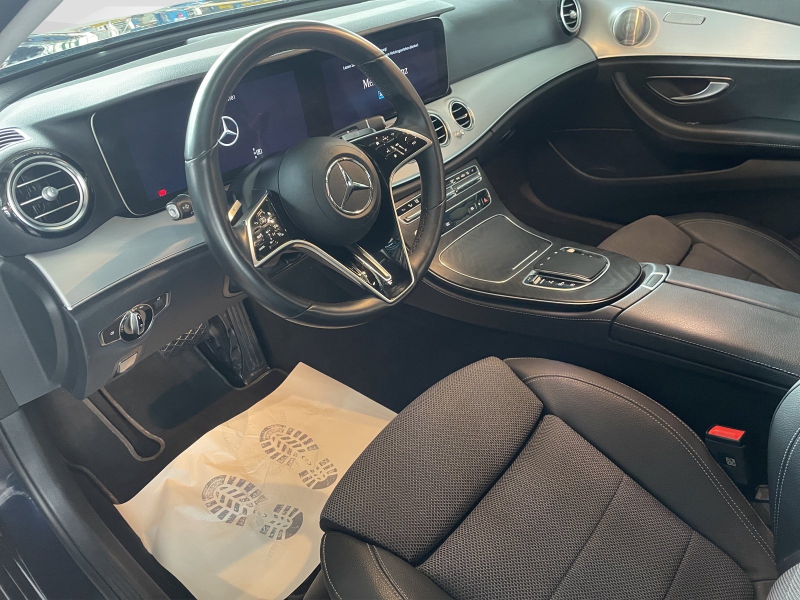 MERCEDES-BENZ E 220 d Avantgarde 4matic Kombi, Mild-Hybrid Diesel/Elektro, Occasion / Gebraucht, Automatik - 7