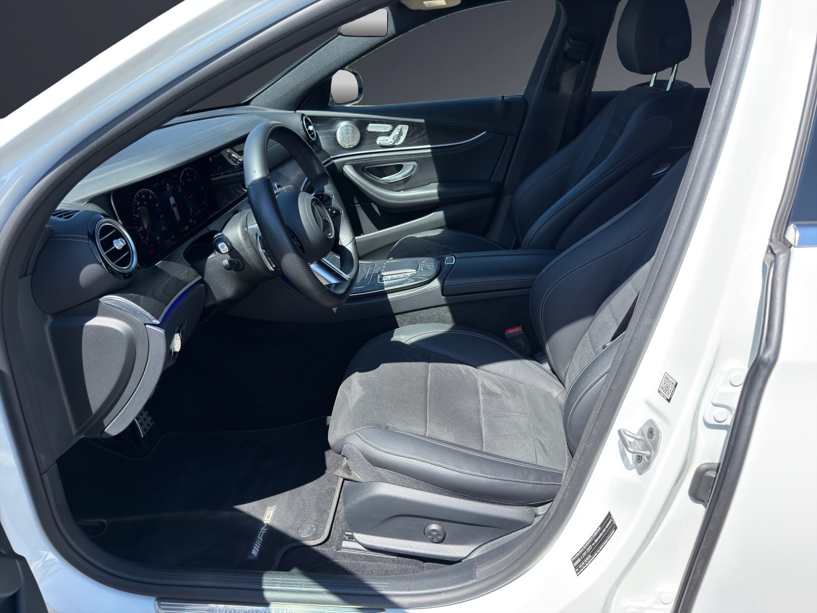 MERCEDES-BENZ E 220 d T AMG Line 9G-Tronic, Mild-Hybrid Diesel/Elektro, Occasion / Gebraucht, Automatik - 6