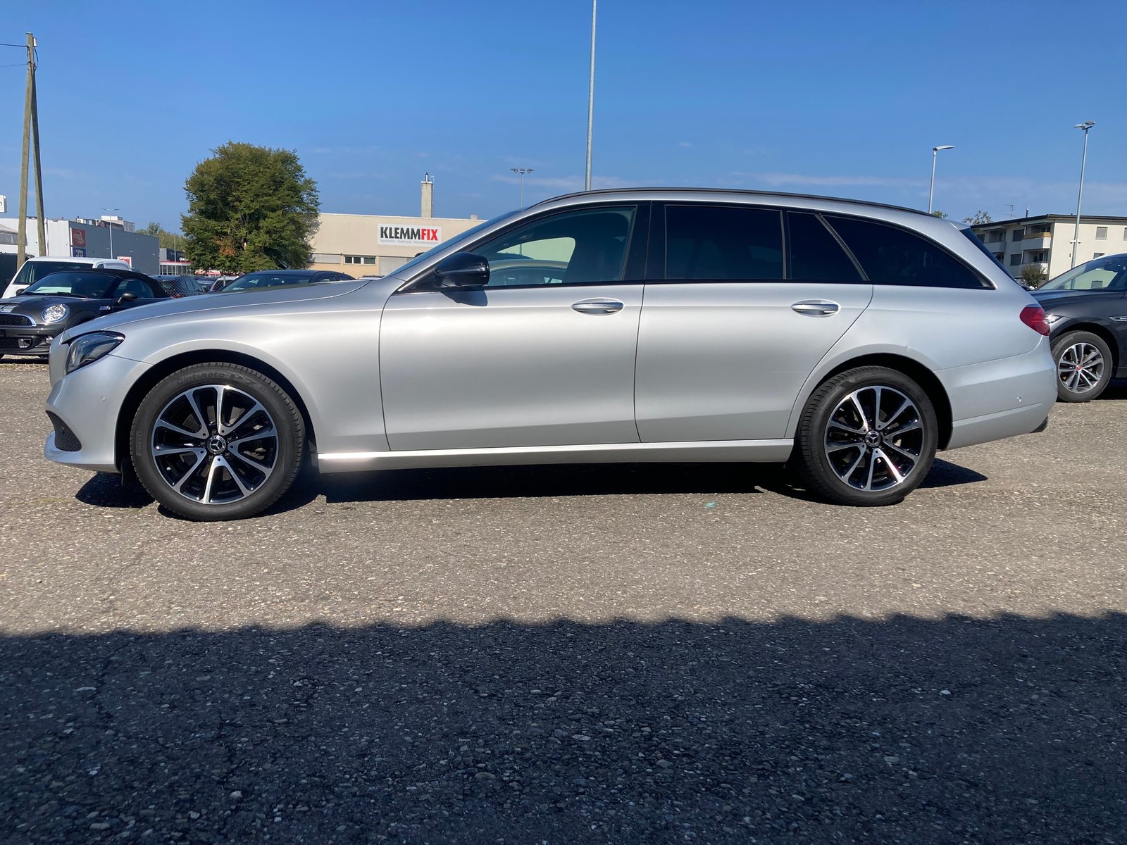 MERCEDES-BENZ E 220 d Swiss Star Avantgarde 4Matic 9G-Tronic, Diesel, Second hand / Used, Automatic - 2