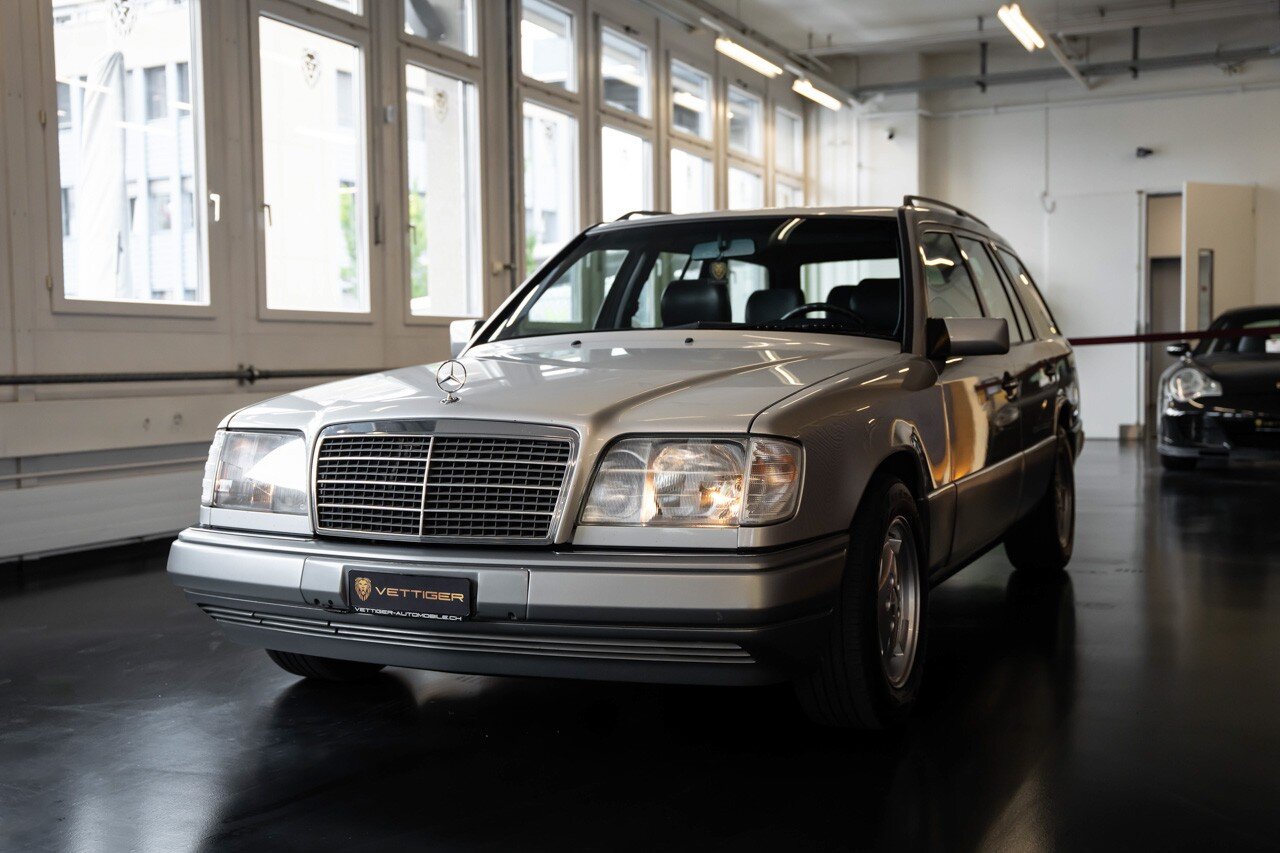 MERCEDES-BENZ E 220 T, Benzin, Occasion / Gebraucht, Automatik - 3