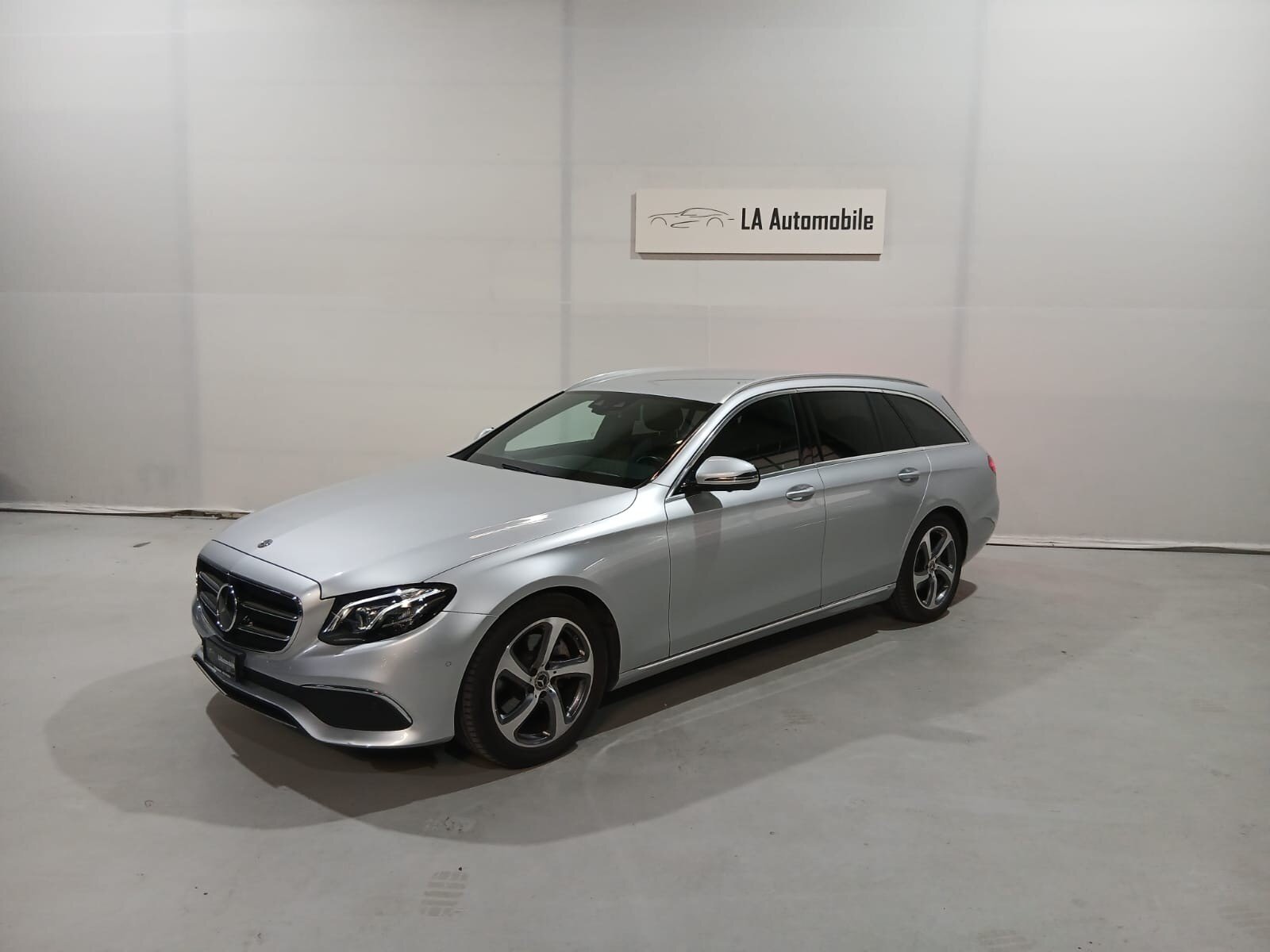 MERCEDES-BENZ E 220 d Avantgarde 4Matic 9G-Tronic