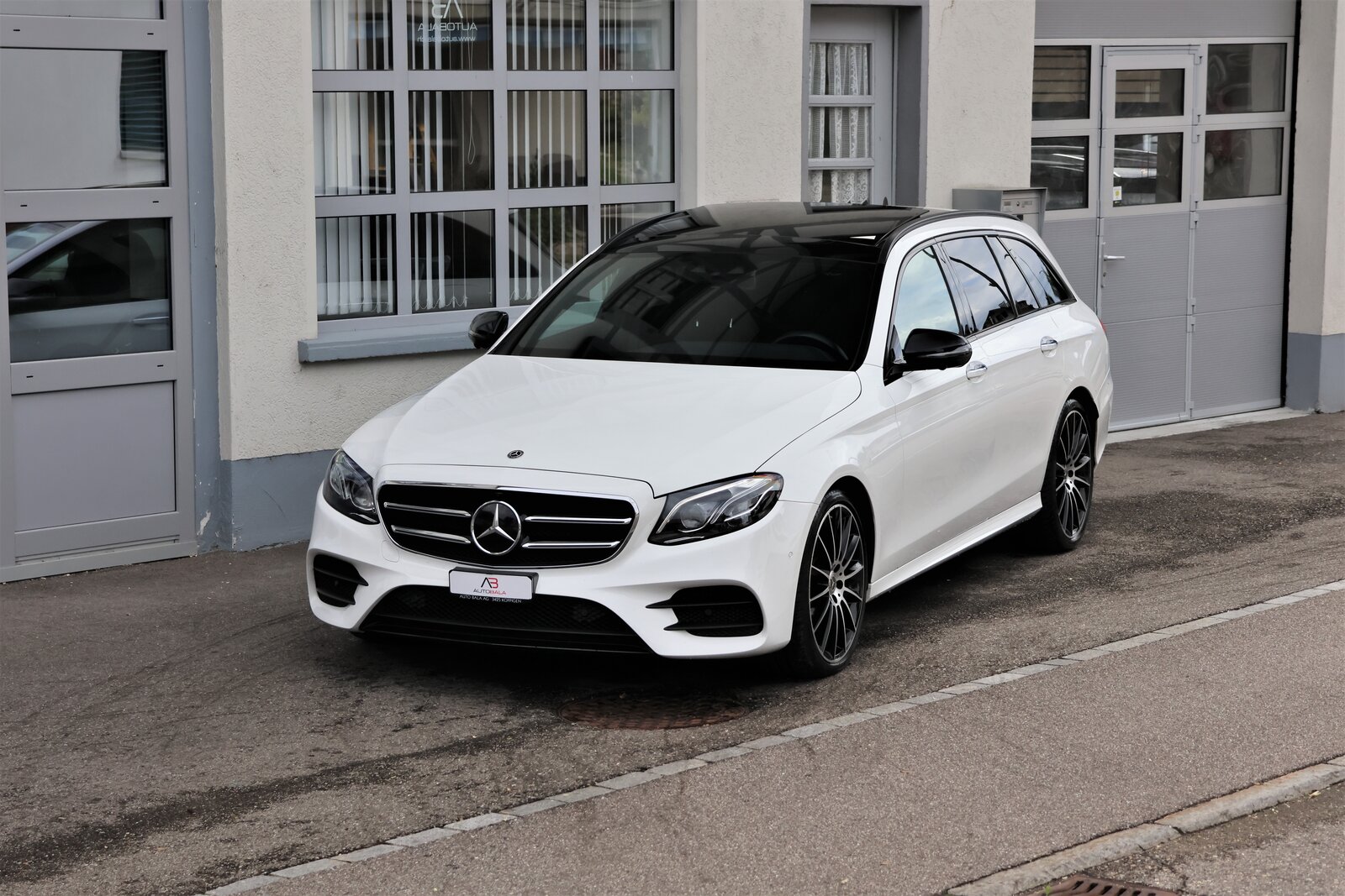 MERCEDES-BENZ E 220 d AMG Line 4Matic 9G-Tronic