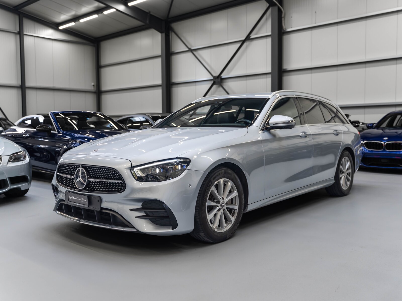 MERCEDES-BENZ E 220 d T 4Matic AMG Line 9G-Tronic