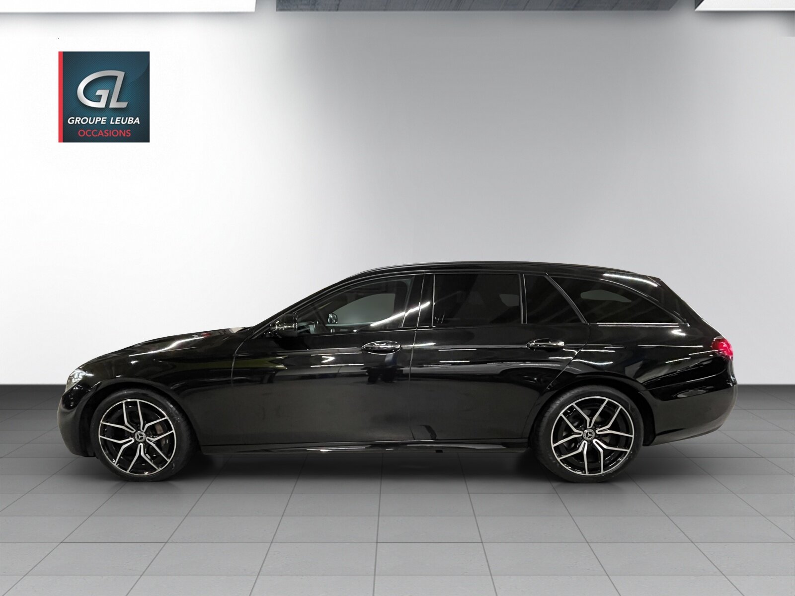 MERCEDES-BENZ E 220 d T 4Matic Swiss Star 9G-Tronic, Diesel, Occasioni / Usate, Automatico - 3